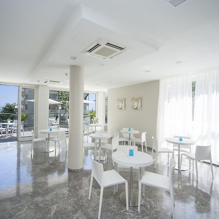 Hotel Constellation Rimini Extérieur photo