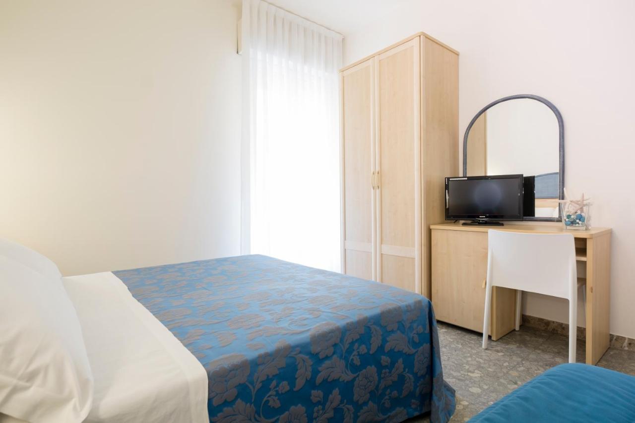 Hotel Constellation Rimini Extérieur photo