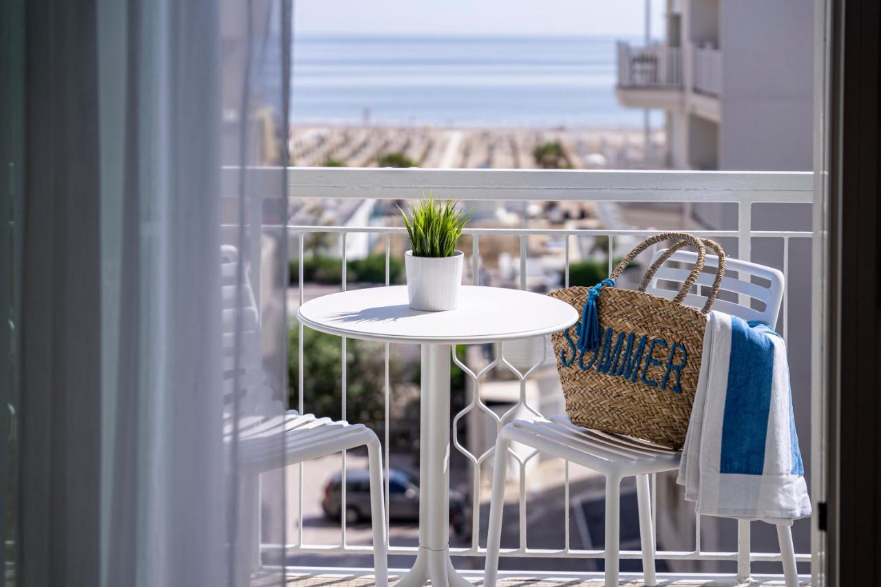 Hotel Constellation Rimini Extérieur photo