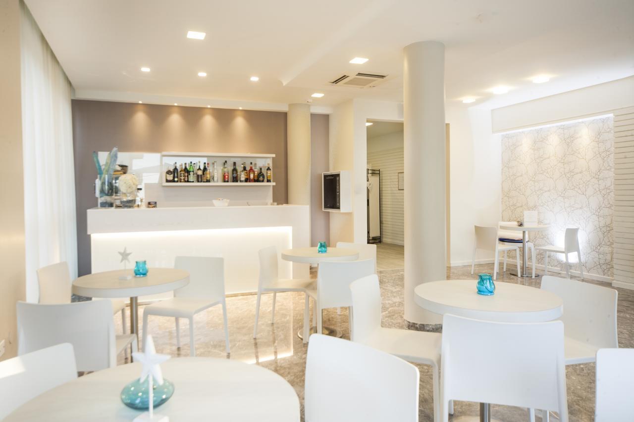 Hotel Constellation Rimini Extérieur photo