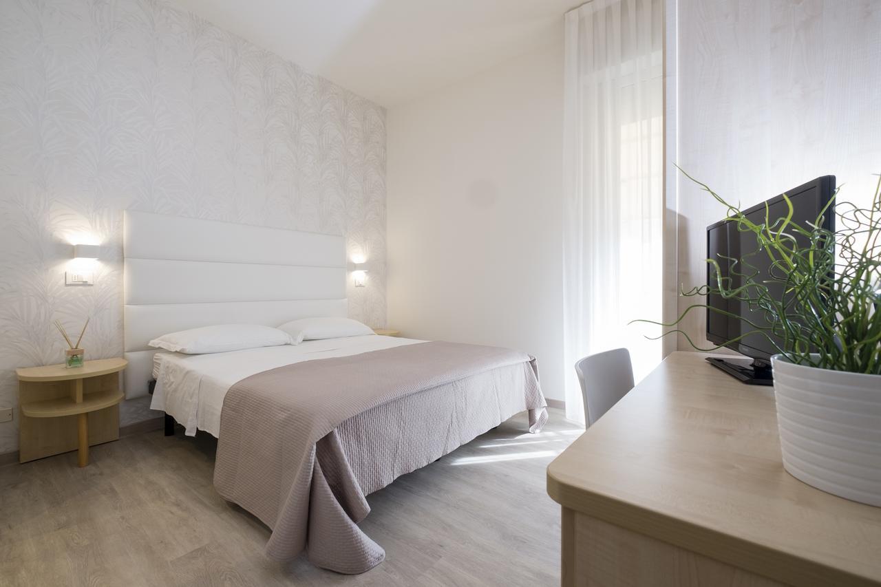 Hotel Constellation Rimini Extérieur photo
