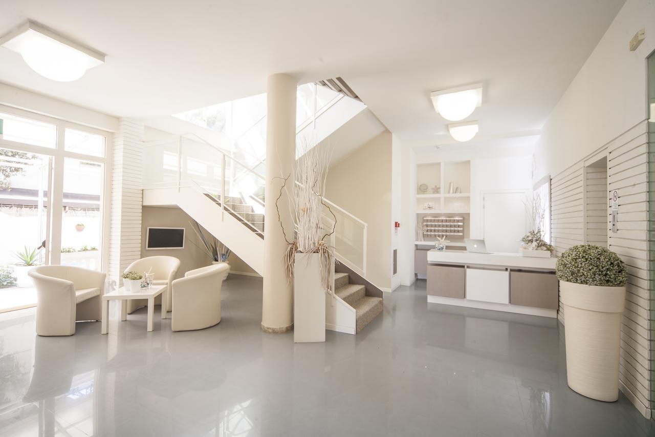 Hotel Constellation Rimini Extérieur photo
